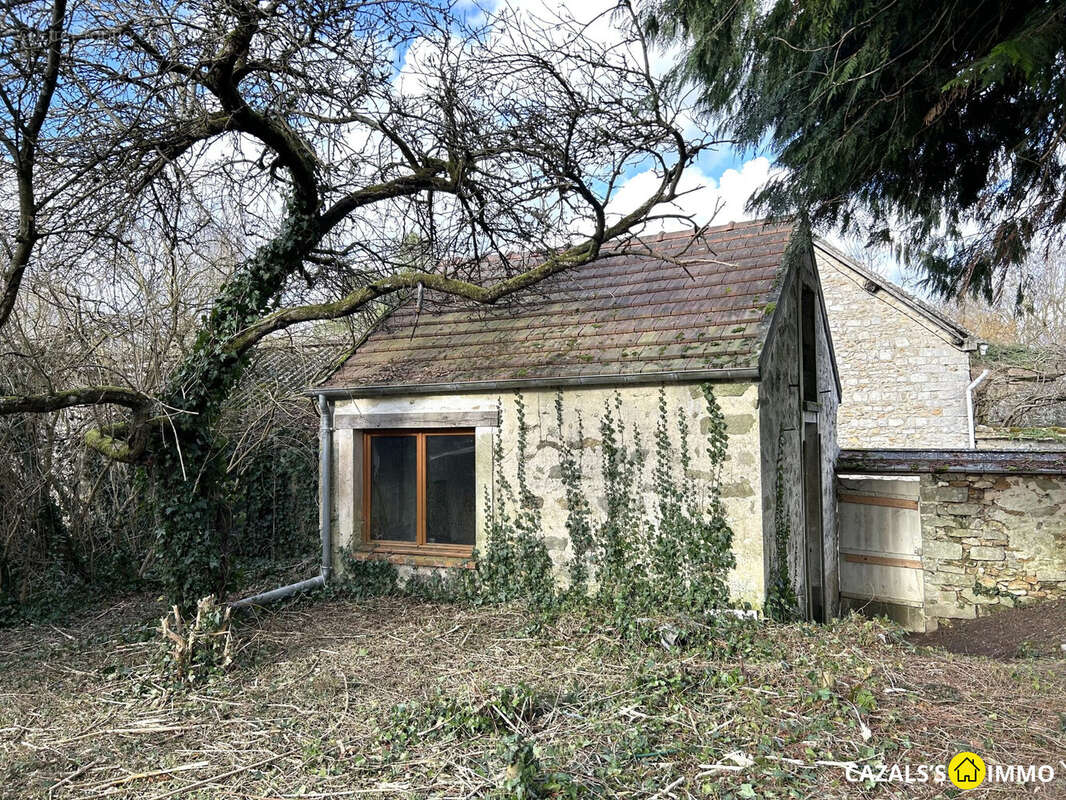 Terrain à SAINT-MARTIN-EN-BIERE