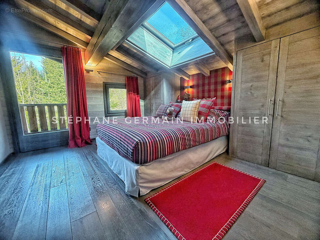 Maison à DEMI-QUARTIER