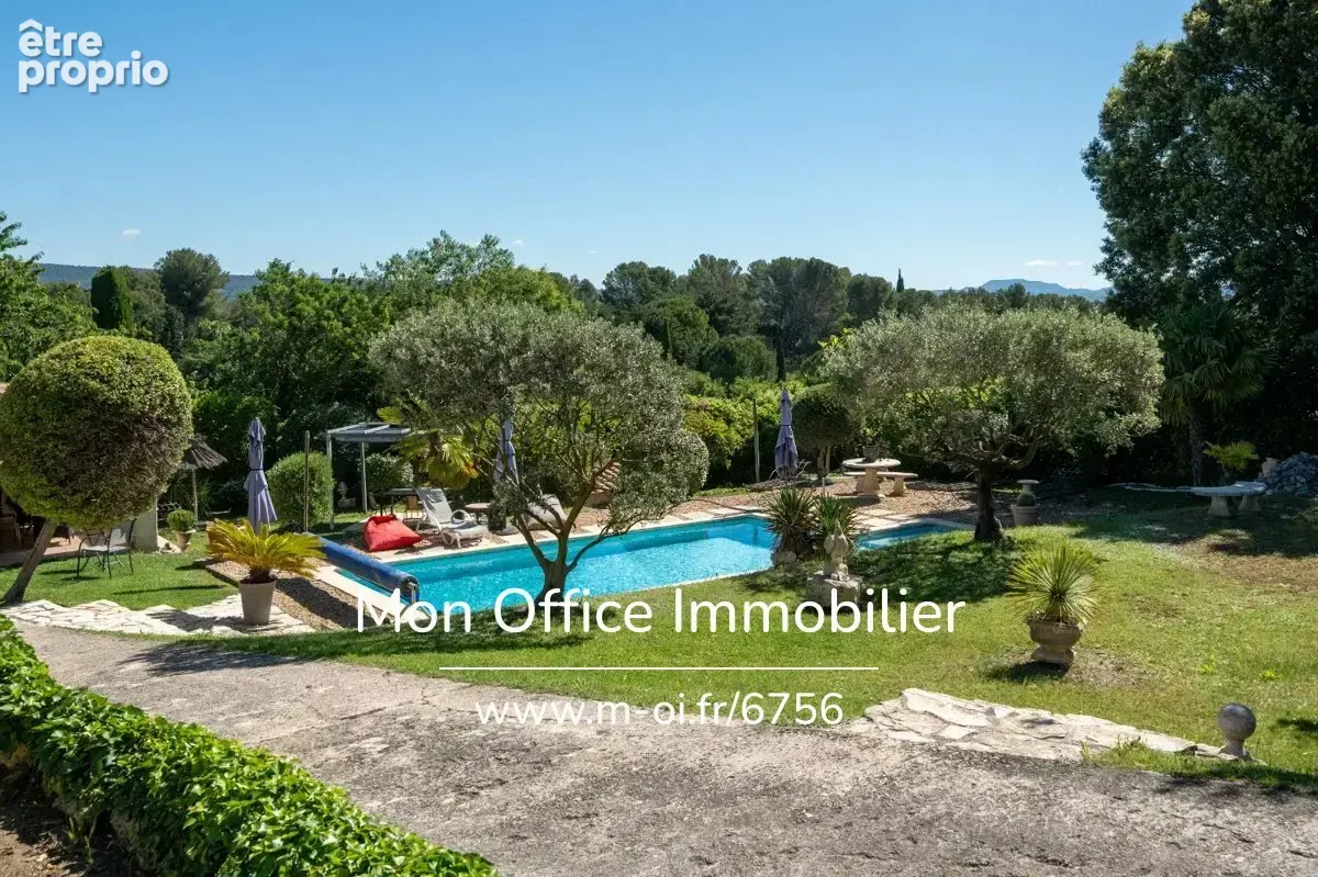 Référence : 6756-PAN. - Maison 6 pièces de 143 m² à Éguilles - photo 7