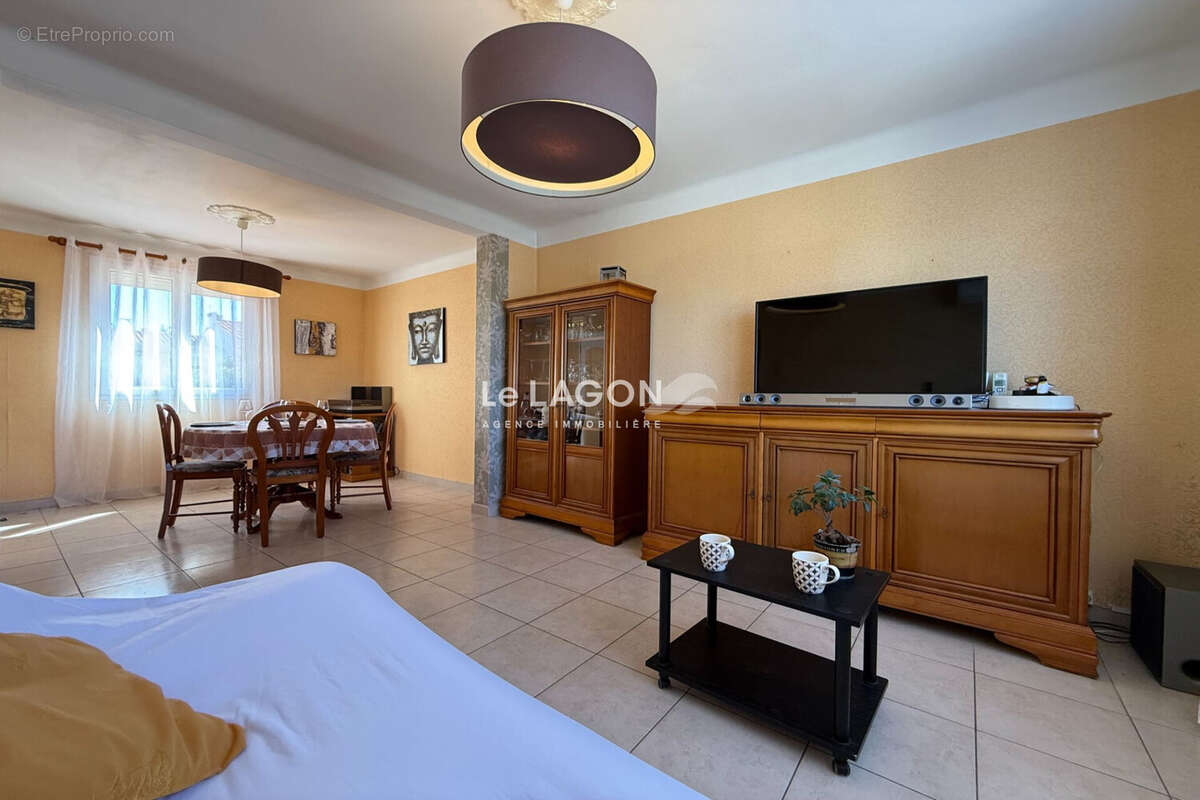 Maison à SAINT-CYPRIEN