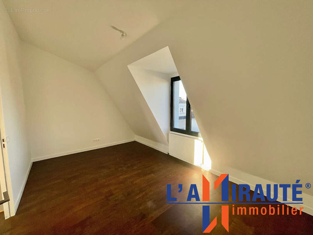 Maison à SARTROUVILLE