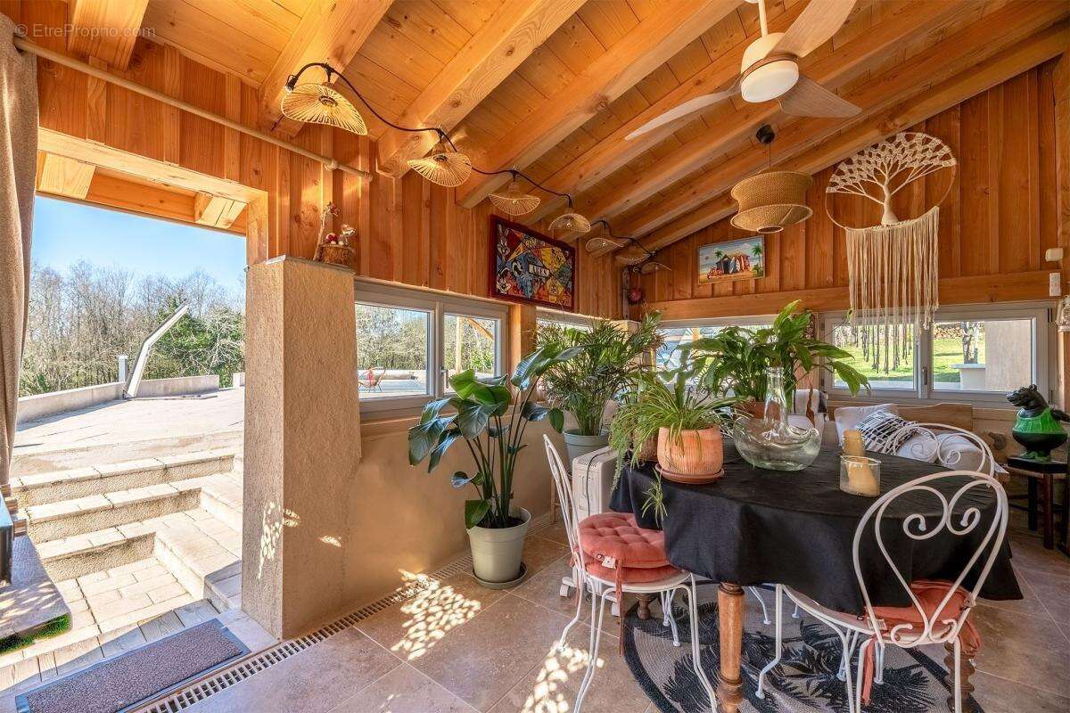 Maison à VILLAMBLARD