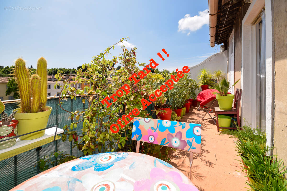 T2 avec terrasse en dernier étage République 13400 AUBAGNE n°4 - Appartement à AUBAGNE