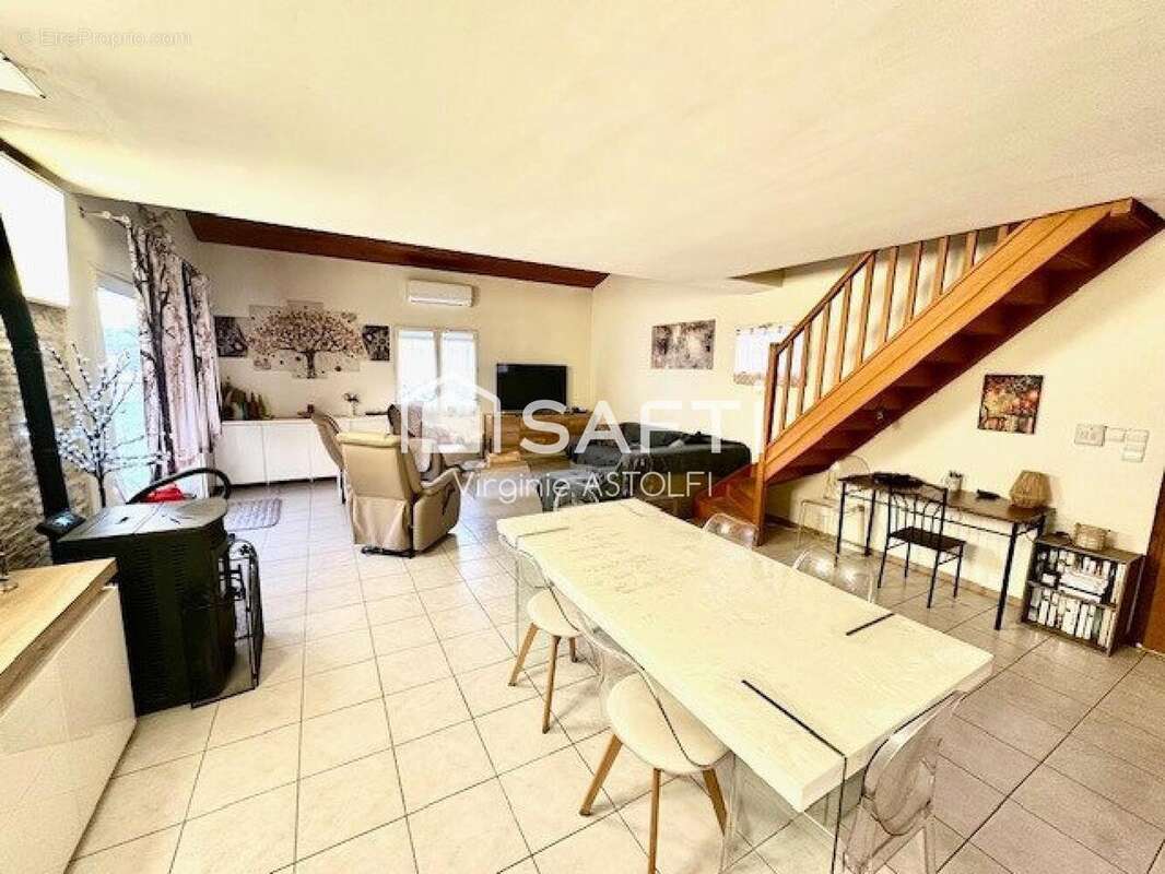 Photo 4 - Maison à BERAT