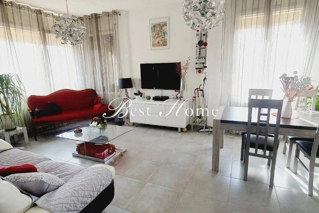 Appartement à NIMES