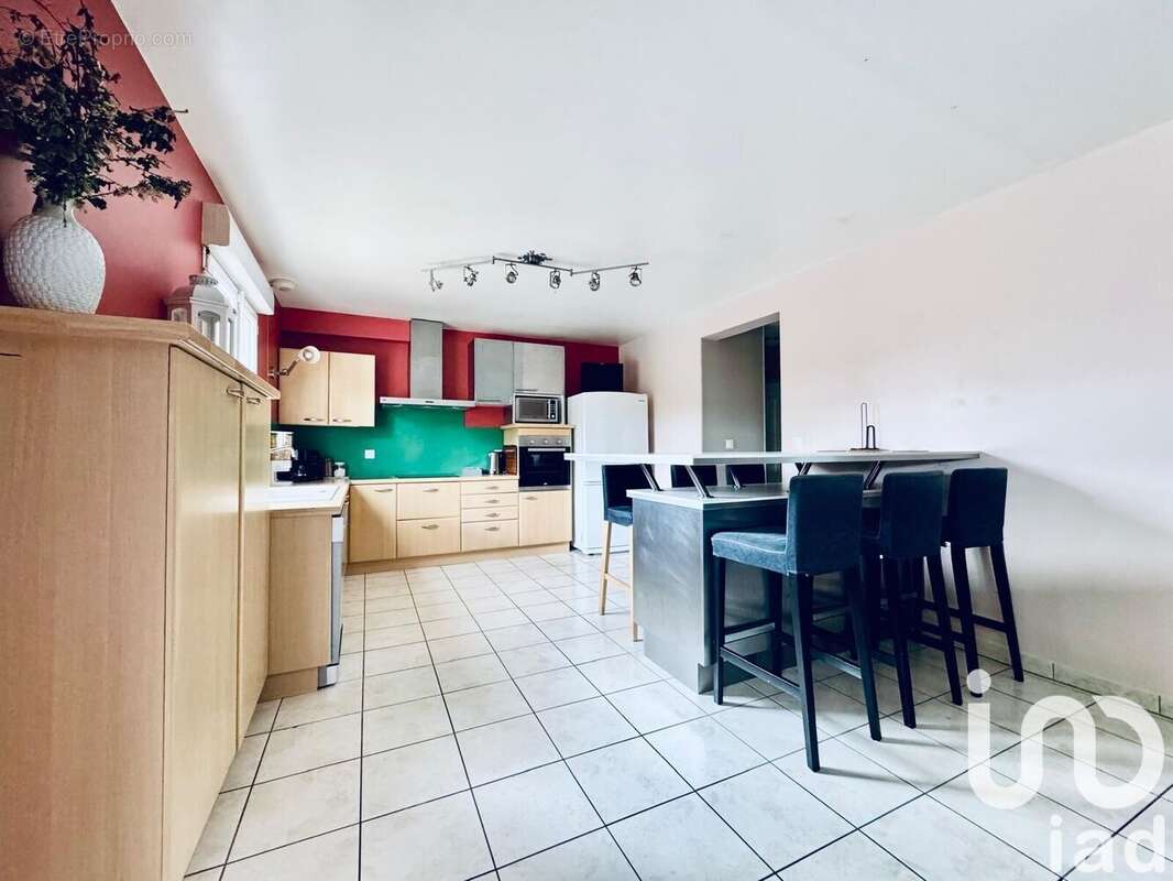 Maison 180 m² à Lavannes  - photo 9