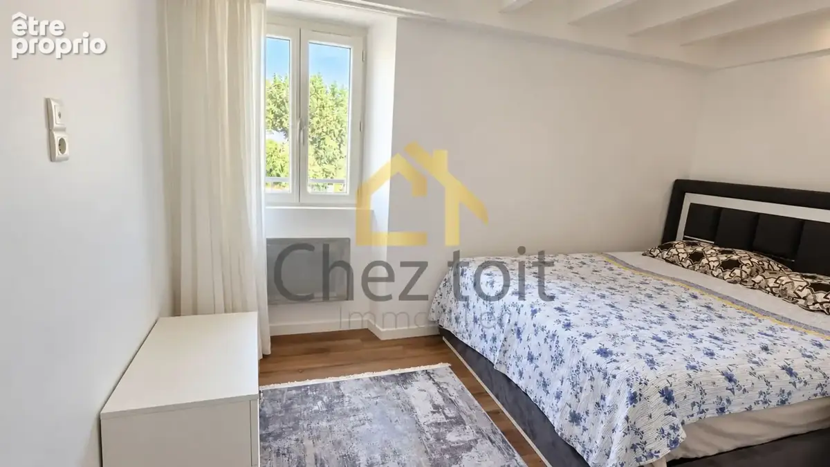 Appartement rénové de 71 m² avec 3 chambres, situé au coeur du Luc. - photo 5