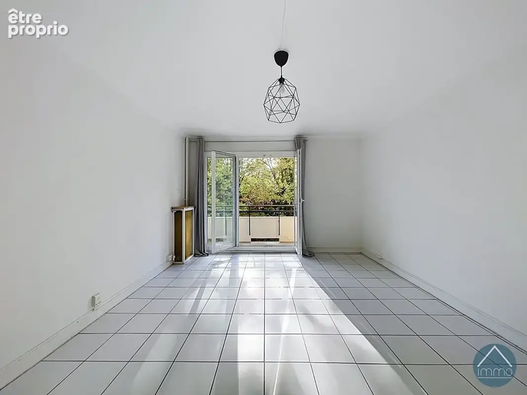 Appartement 3 pièce(s) 75 m2 - Balcon - photo 2
