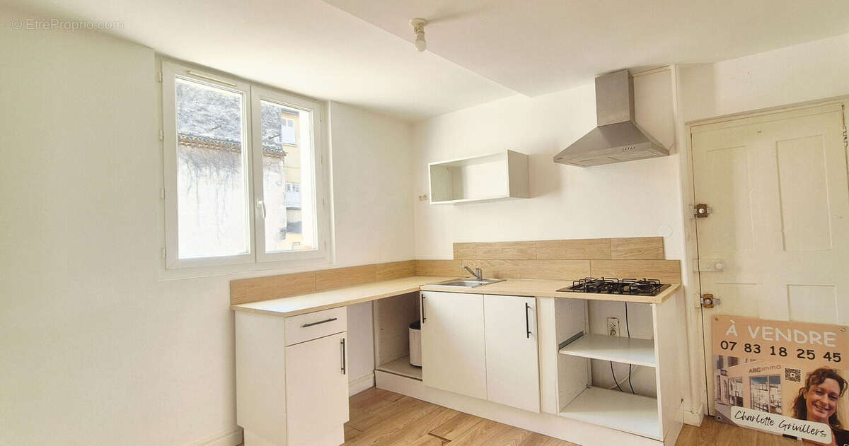 Appartement T2 2ème étage - photo 6