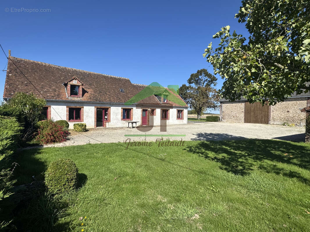 Maison à ARROU