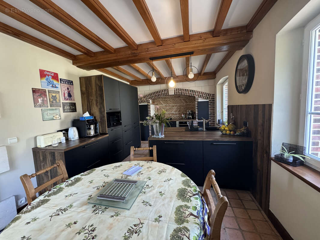 Maison à HOUDAN