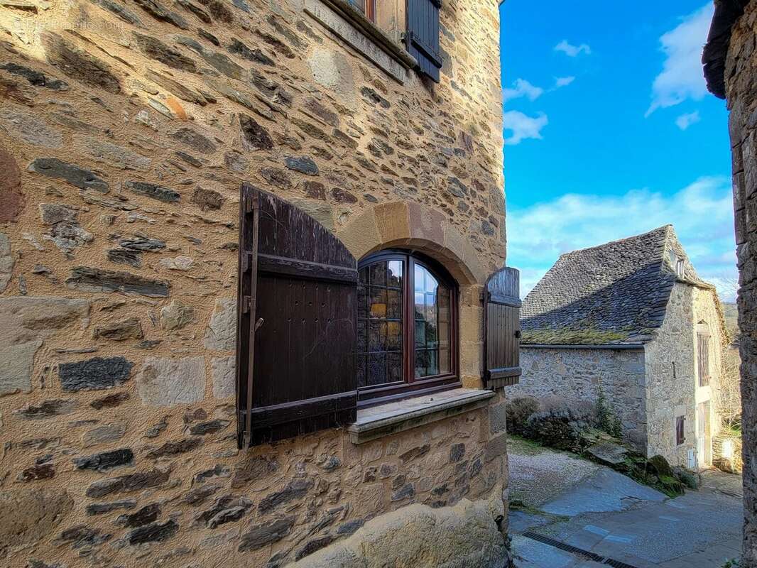 Charmante Propriété en Pierre avec Maison d’Amis au Cœur de Najac - photo 17