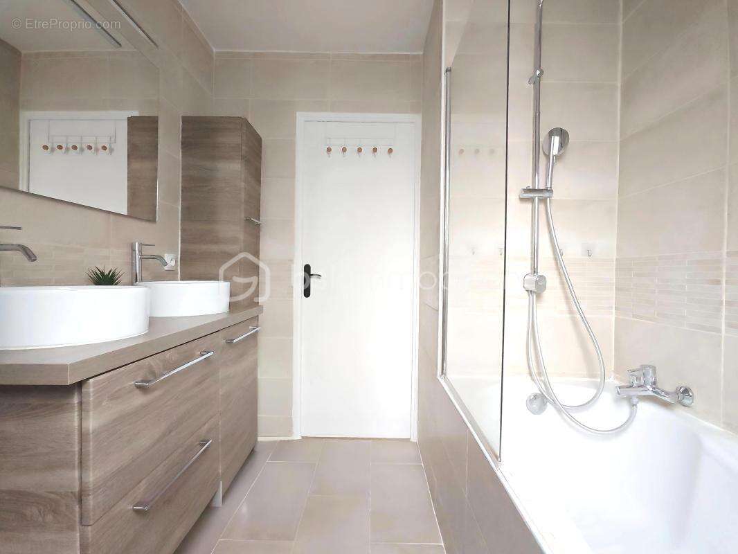 Appartement à PONTAULT-COMBAULT