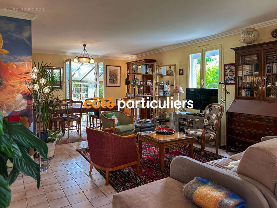 Maison à REGNEVILLE-SUR-MER