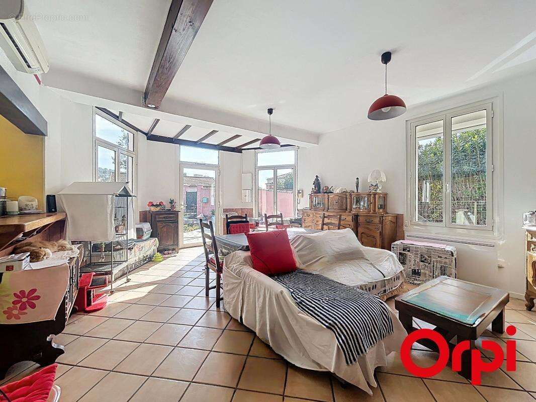 Maison à SIX-FOURS-LES-PLAGES