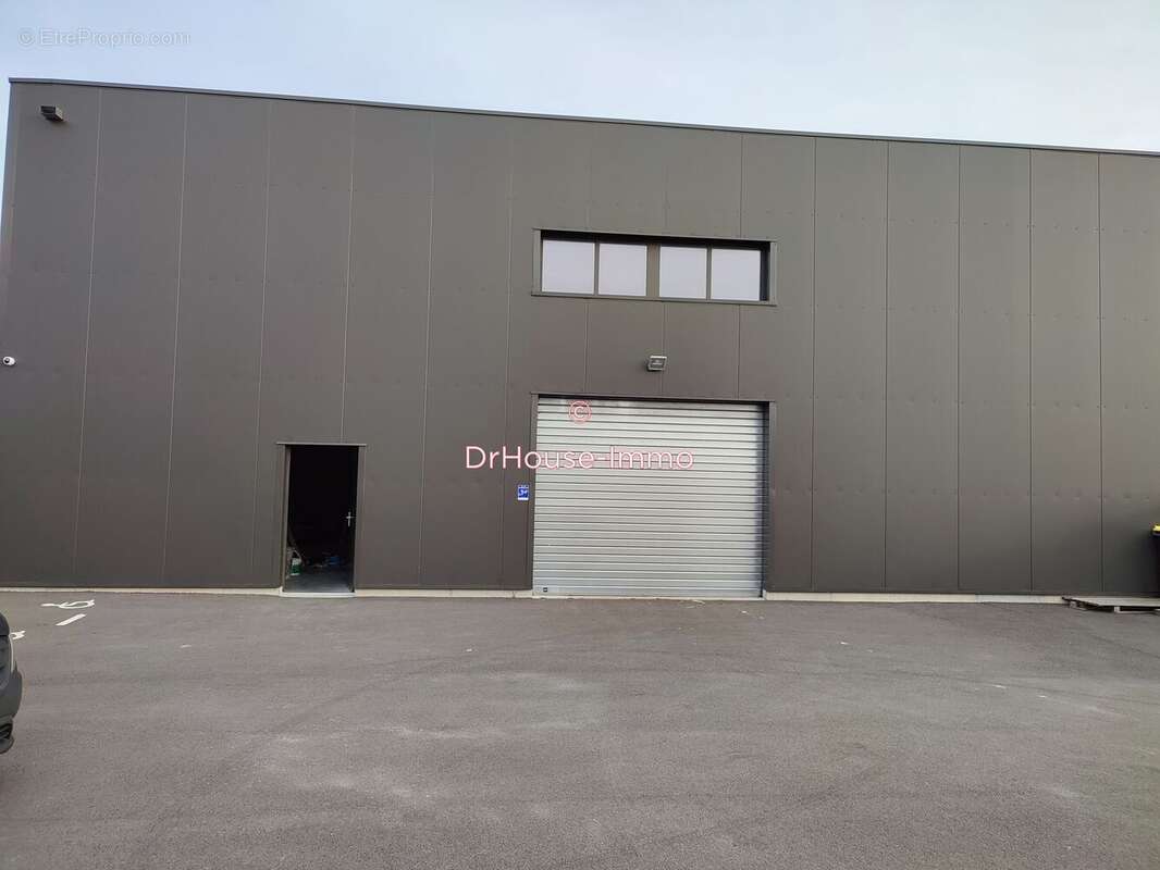 Commerce à BRETTEVILLE-SUR-ODON