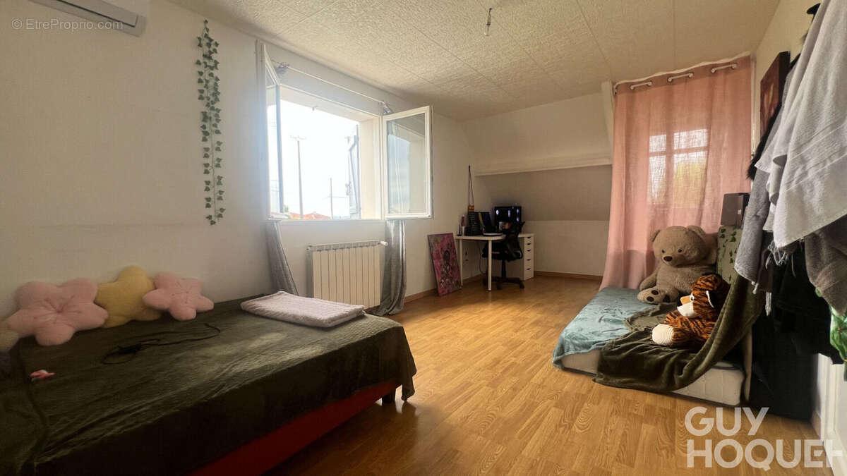 Grande maison familiale avec piscine DPE A - photo 9