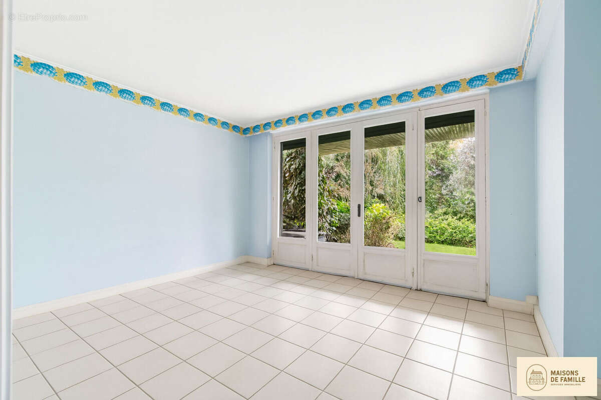 Maison à VAUCRESSON