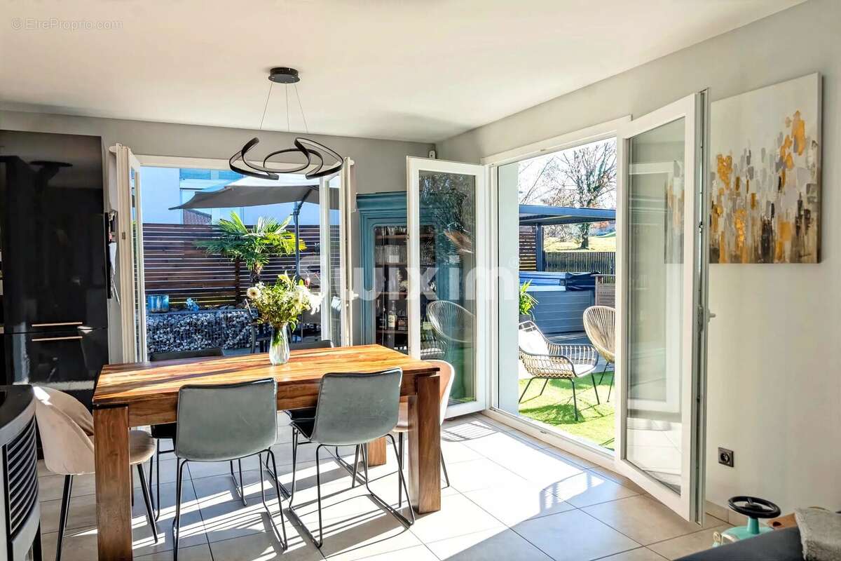 Maison à ANTHY-SUR-LEMAN