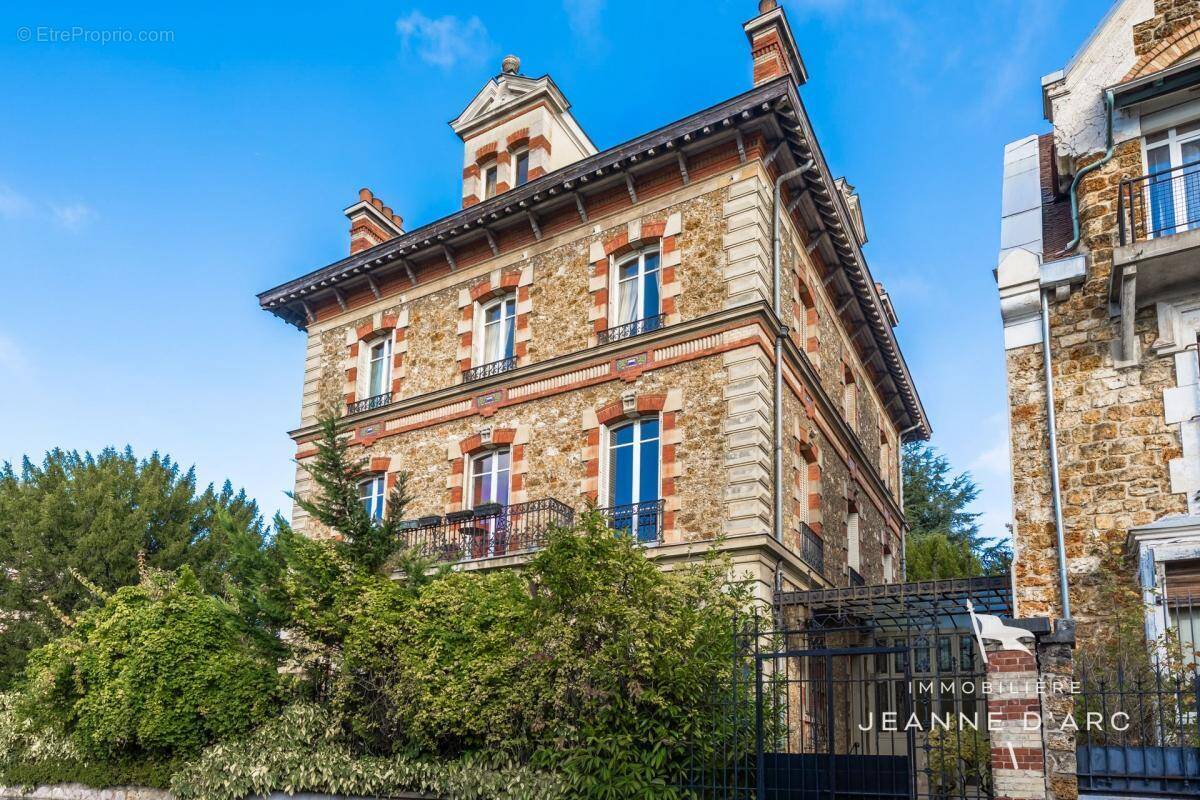 Appartement à VERSAILLES