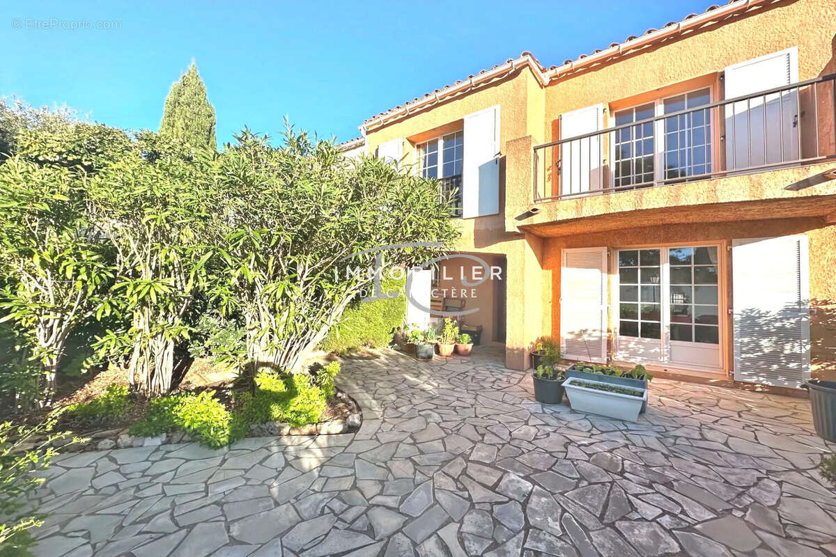 Maison à LA CROIX-VALMER