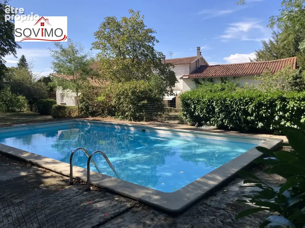 Photo Maison à Chasseneuil-Sur-Bonnieure au prix de 216 000€