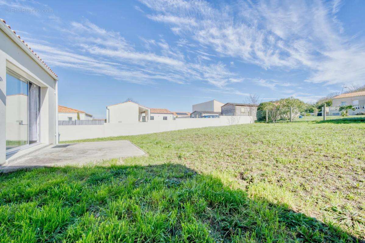 Maison à SAINT-NAZAIRE-SUR-CHARENTE