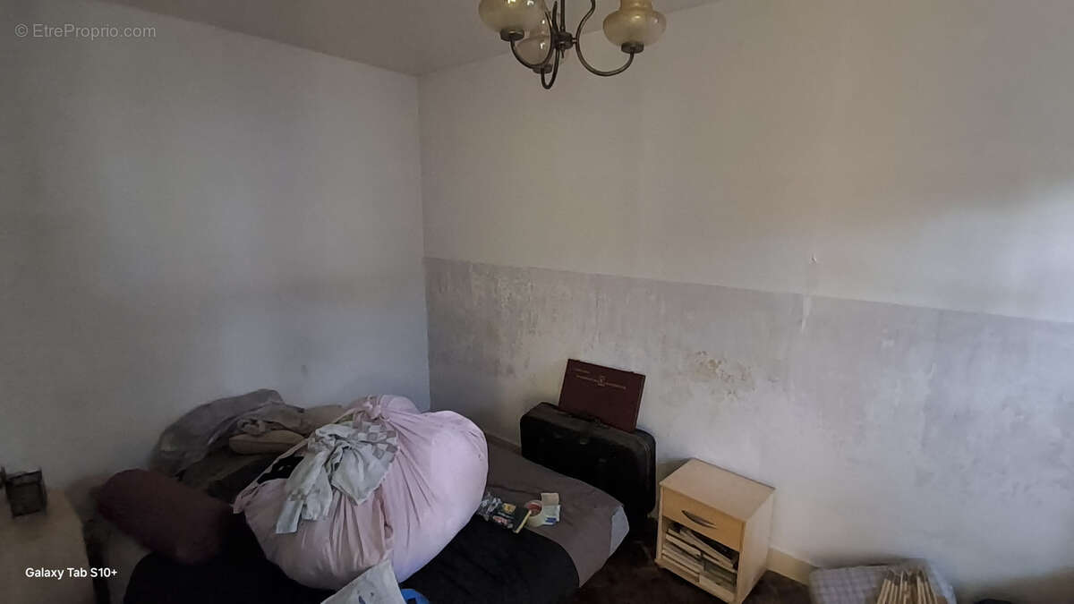 Maison à LA CROISILLE-SUR-BRIANCE