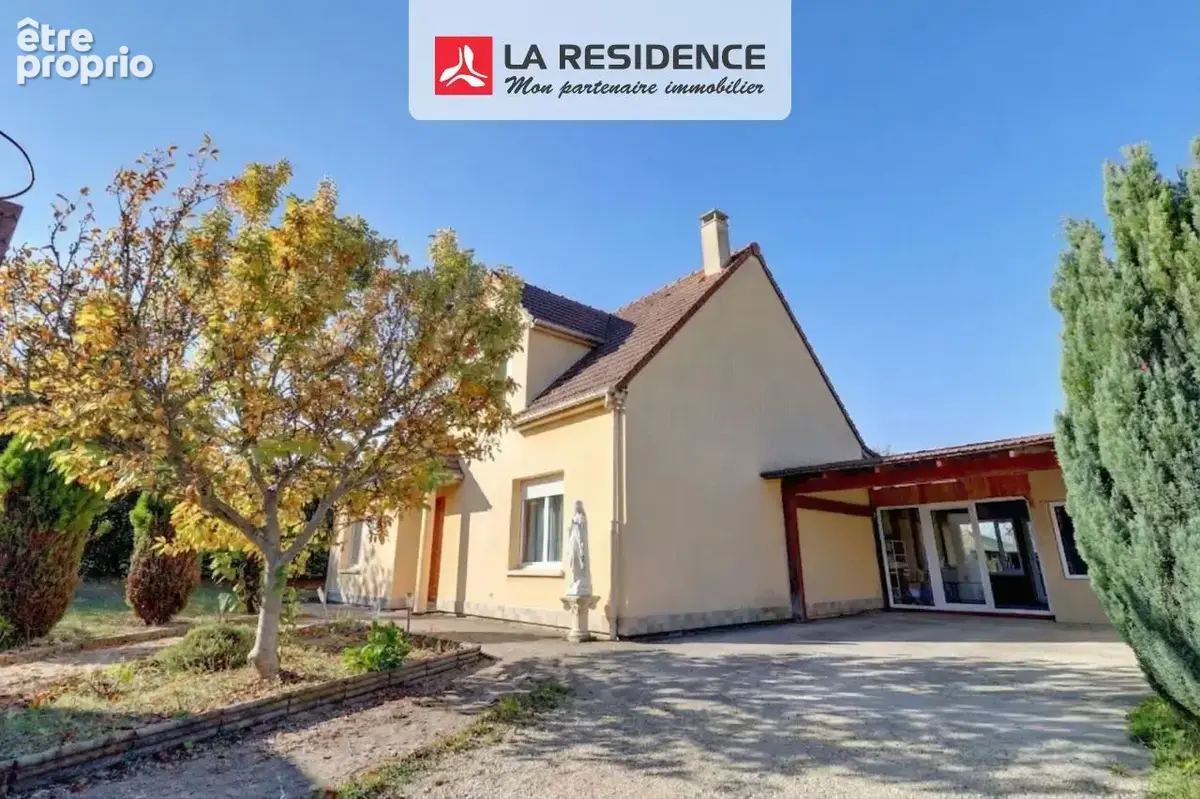 Photo Maison à Bu au prix de 325 000€