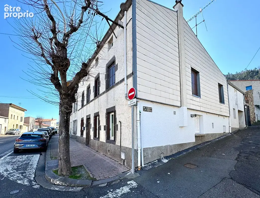 Maison à CEYRAT
