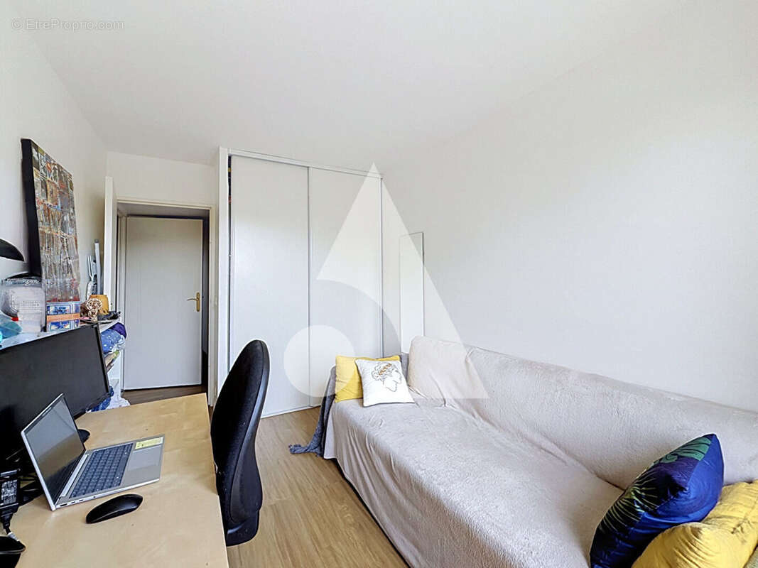 Appartement Rueil Malmaison 3 pièce(s) 70.2 m2 - photo 18