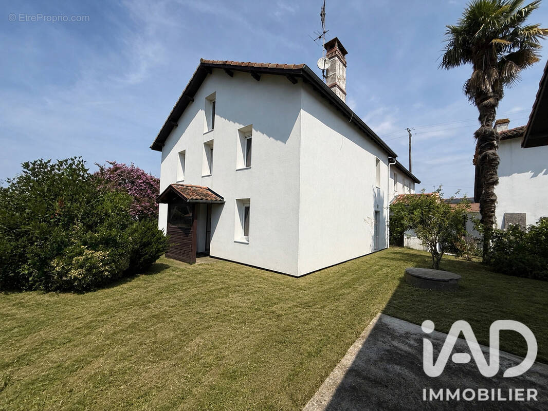 Photo 1 - Maison à BELUS