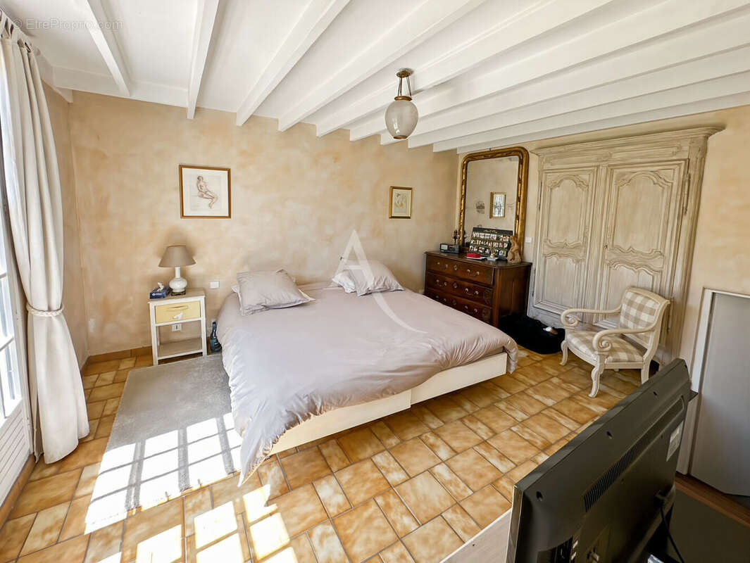 Maison à ETREPAGNY