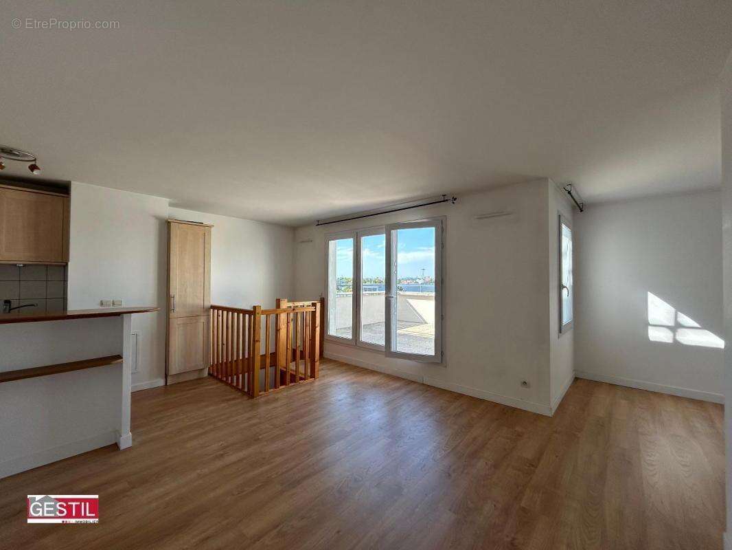 Appartement à SAINT-OUEN-L'AUMONE