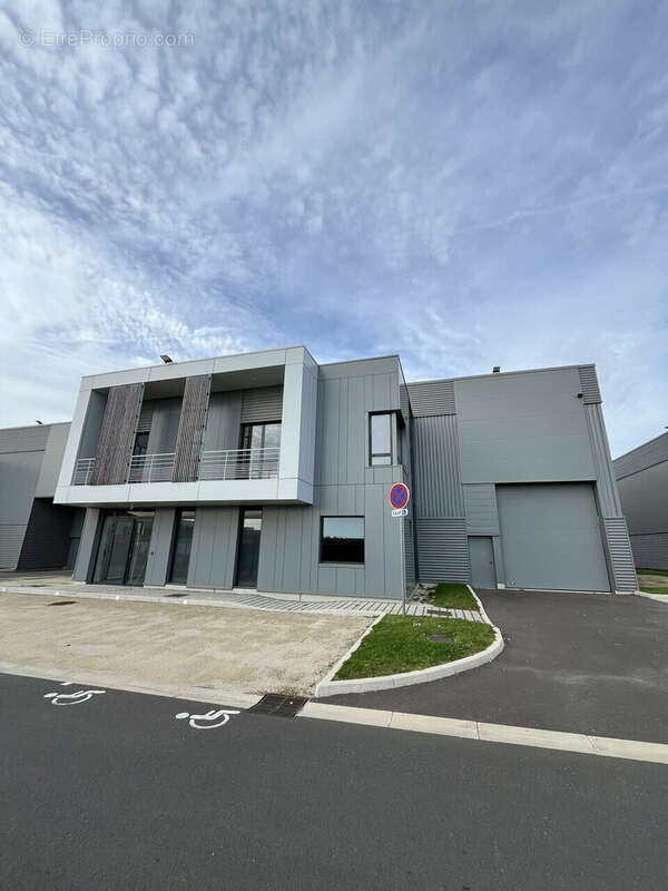 Autre à CHANTELOUP-EN-BRIE