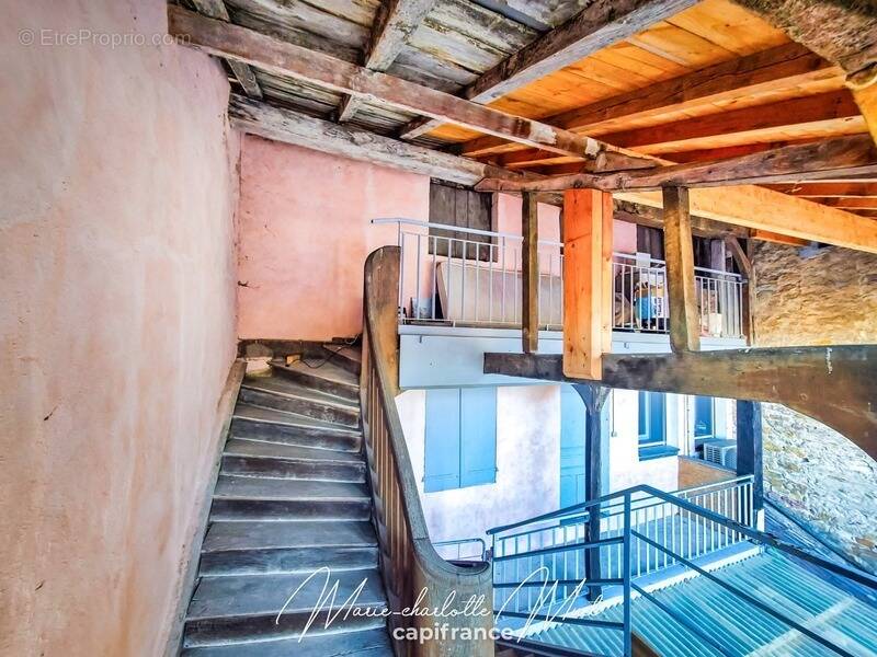 Appartement à PONT-DE-VAUX