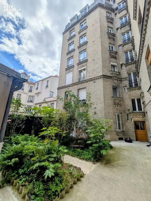 Appartement à PARIS-20E