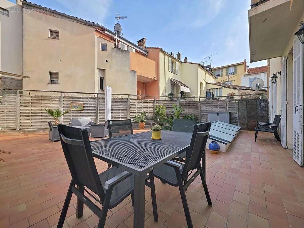 Appartement à CANNES
