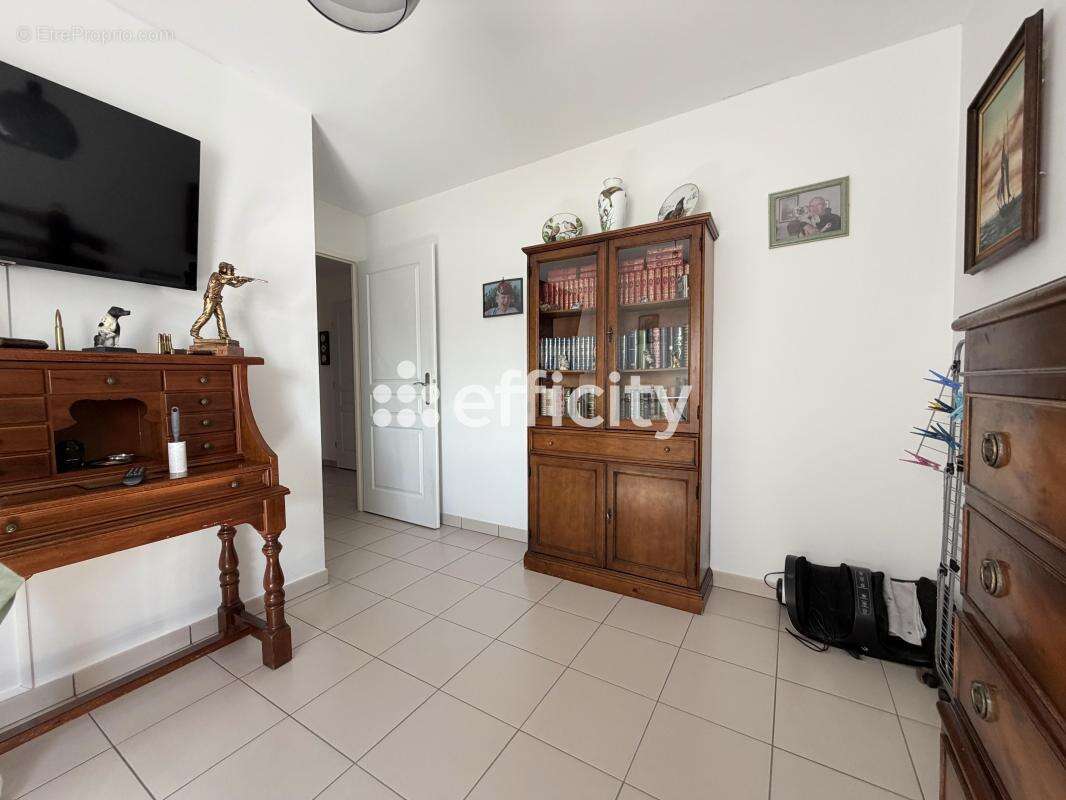 Appartement à PRINGY
