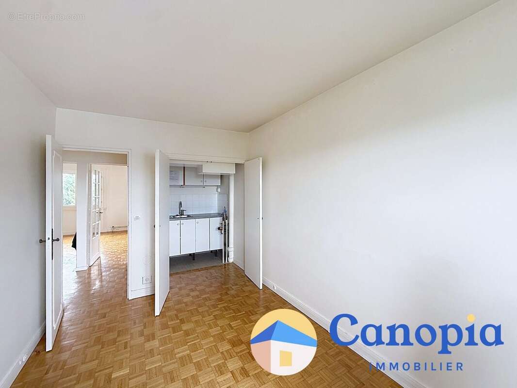 Appartement à L'HAY-LES-ROSES