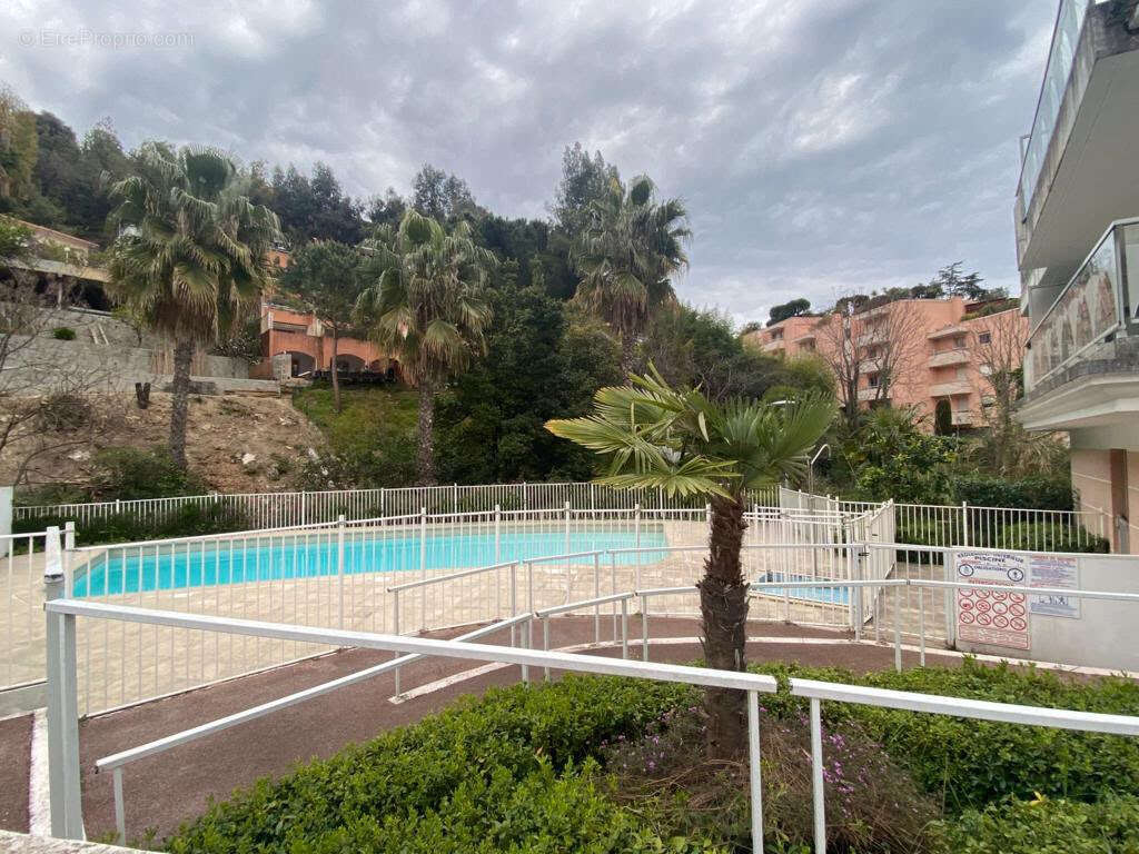 Appartement à ROQUEBRUNE-CAP-MARTIN