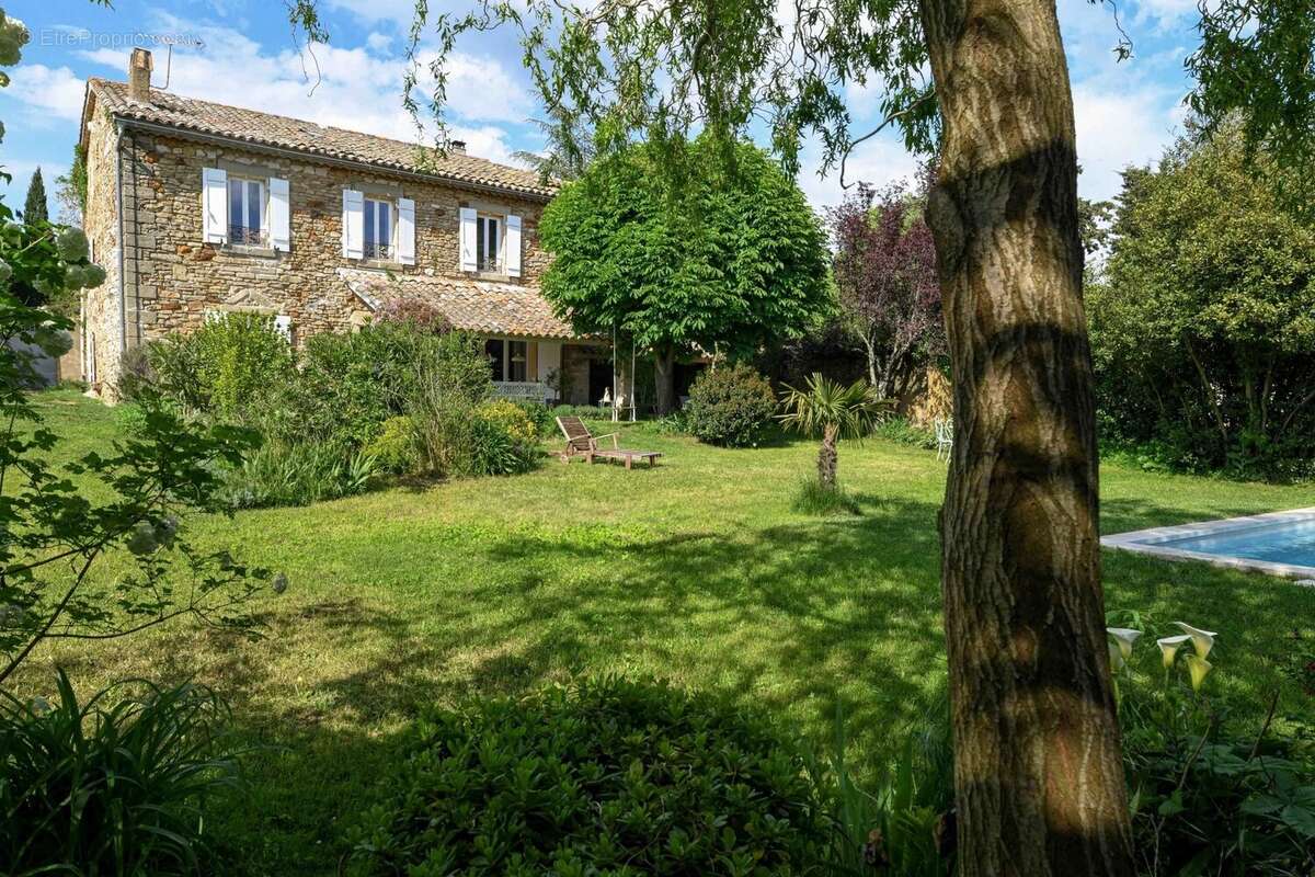 Maison à UZES