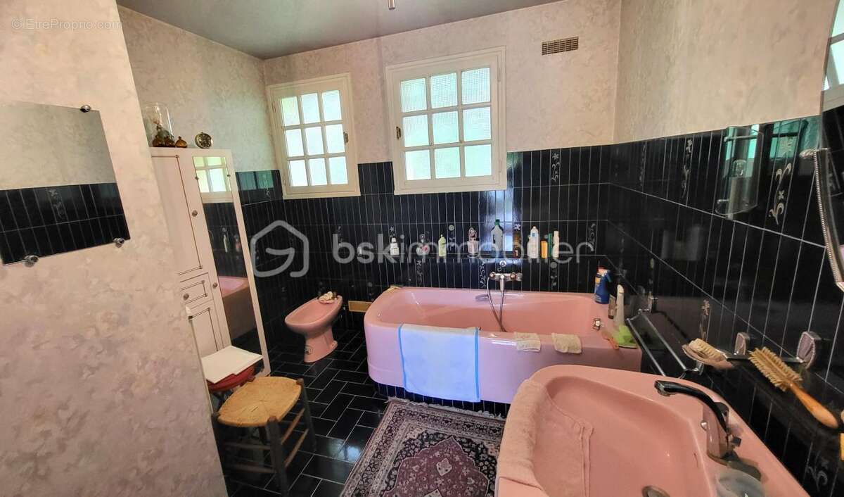 Maison à TESSY-SUR-VIRE