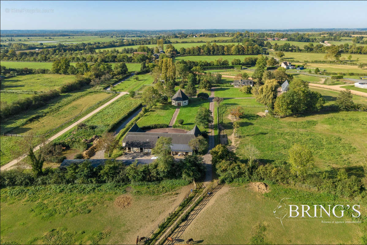 Maison à HOTOT-EN-AUGE