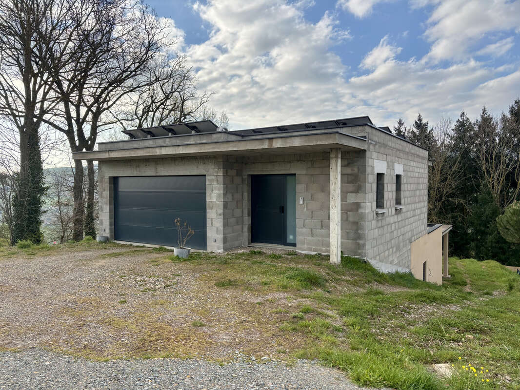 Maison à SAINT-FORGEUX