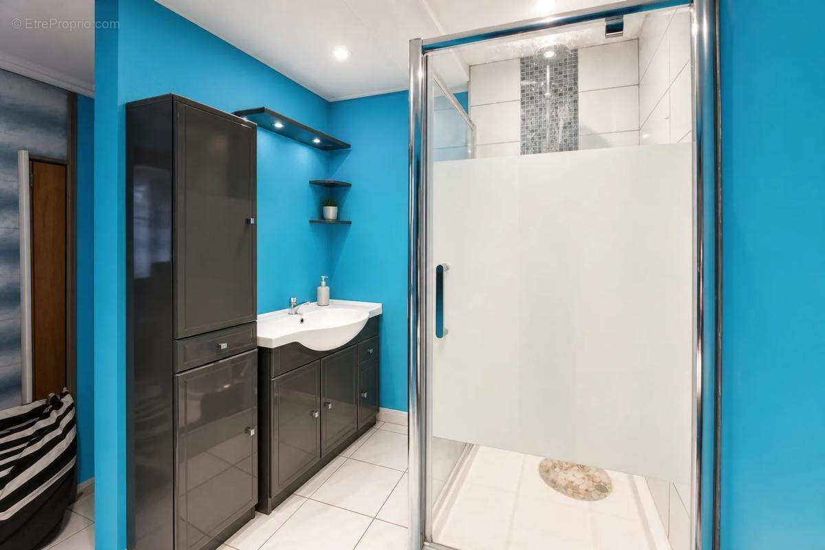 Maison 7 pièces de 138,34 m² avec terrasse, cheminée et terrain - photo 6