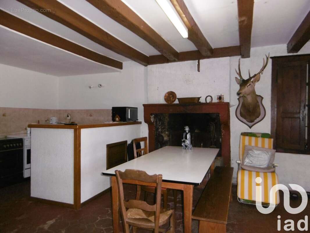 Photo 4 - Maison à BUSSIERE-POITEVINE