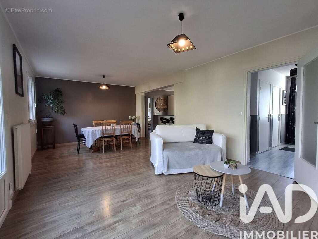 Photo 2 - Maison à QUIMPERLE