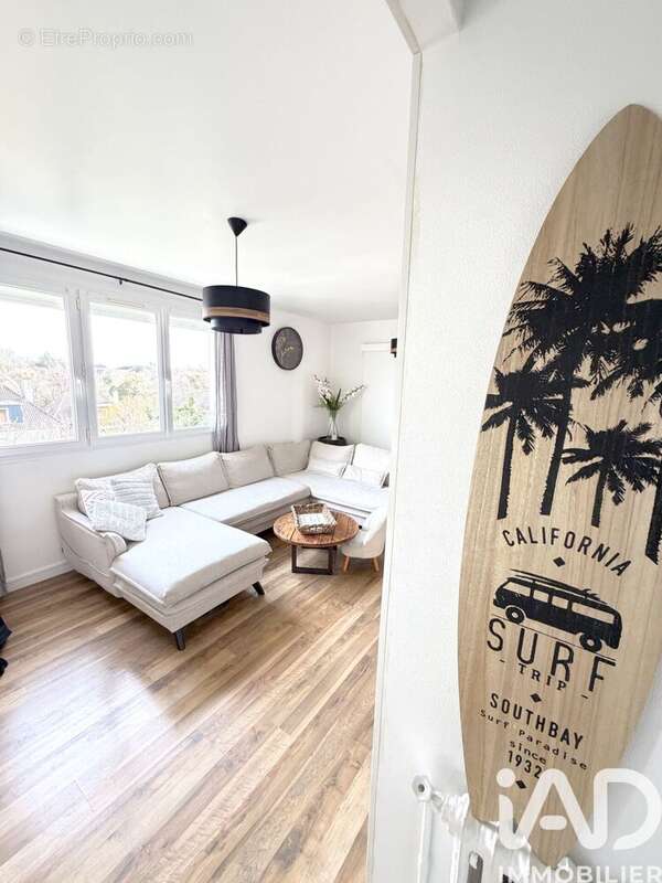 Photo 3 - Appartement à CORMELLES-LE-ROYAL