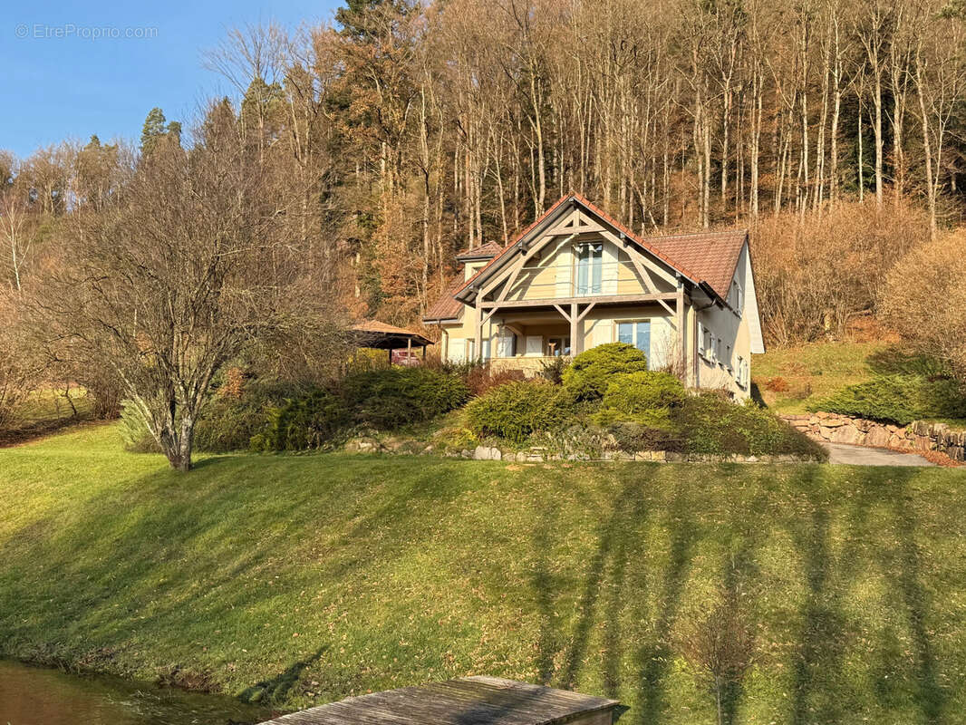 Maison à SAINT-ETIENNE-LES-REMIREMONT